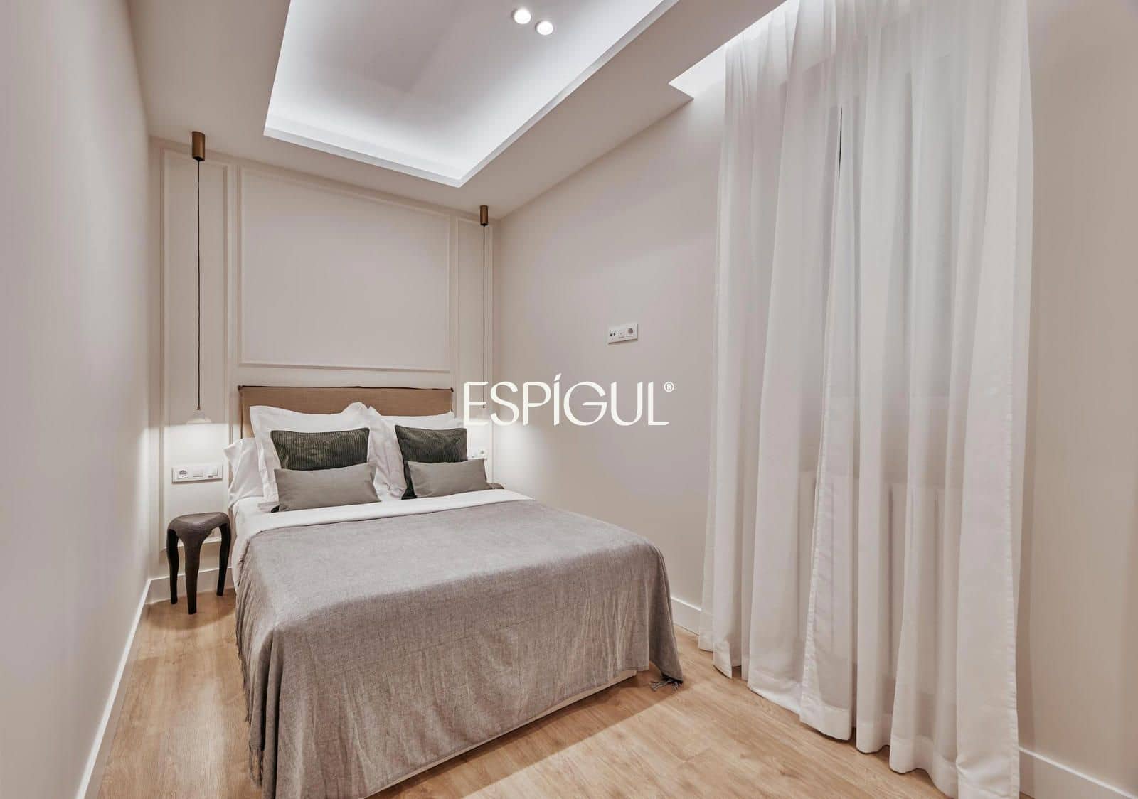 2 bedroom Flat for sale in Madrid city - € 899,000 (Ref: 10016212)