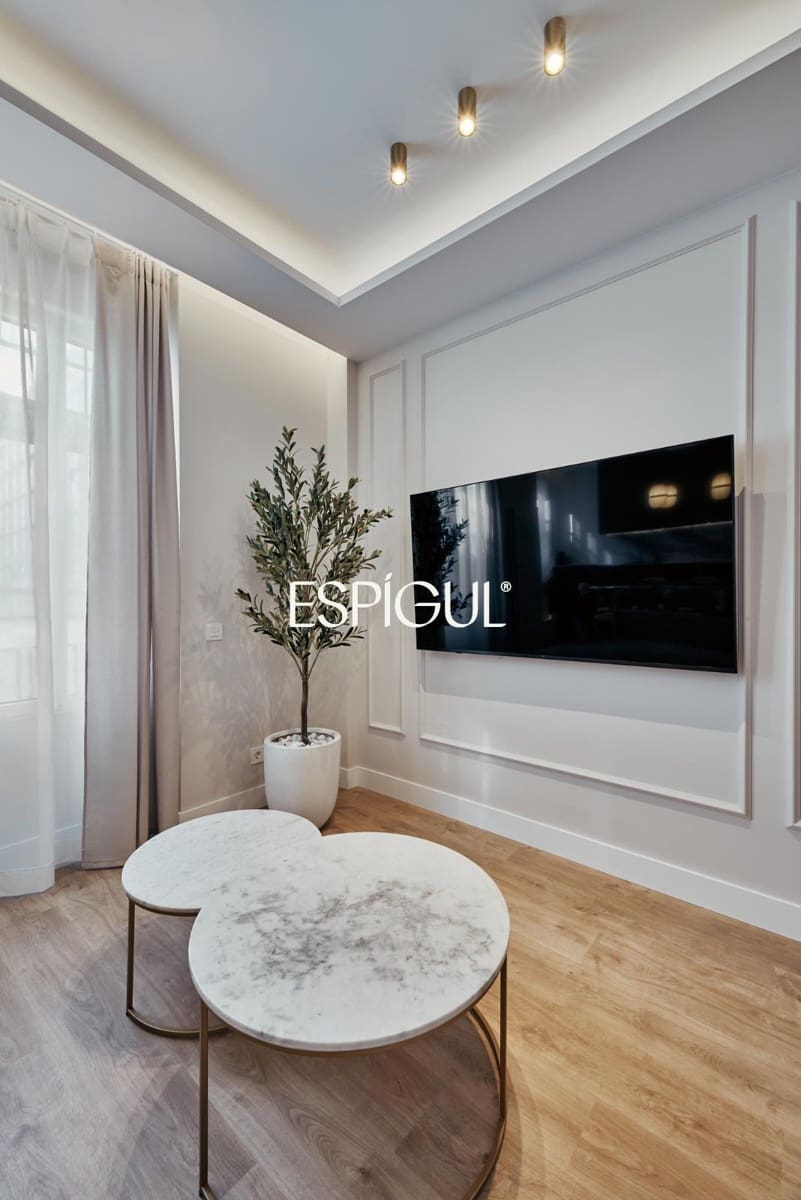 3 slaapkamer Flat te koop in Madrid stad - € 1.489.000 (Ref: 10016215)