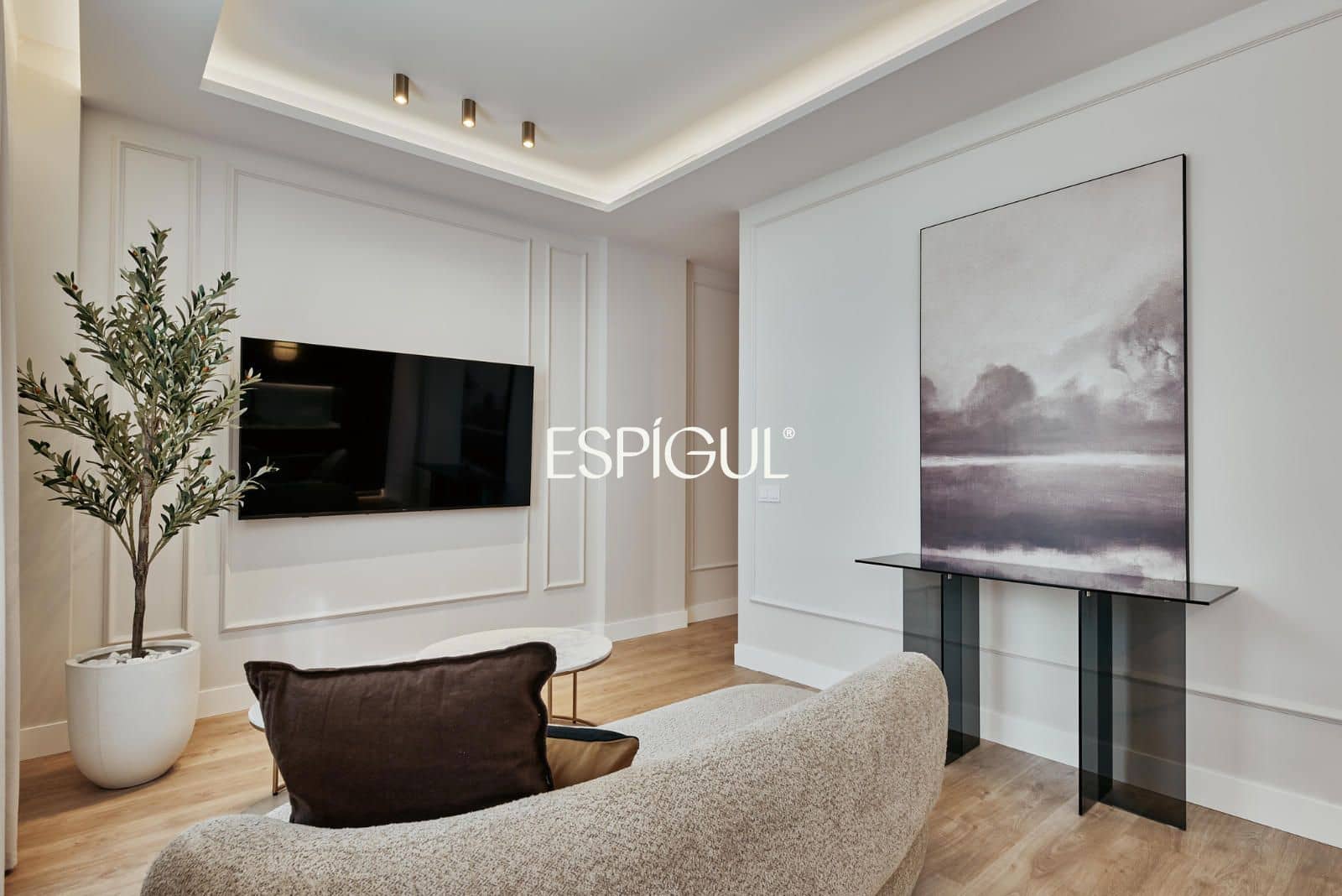 3 slaapkamer Flat te koop in Madrid stad - € 1.489.000 (Ref: 10016215)