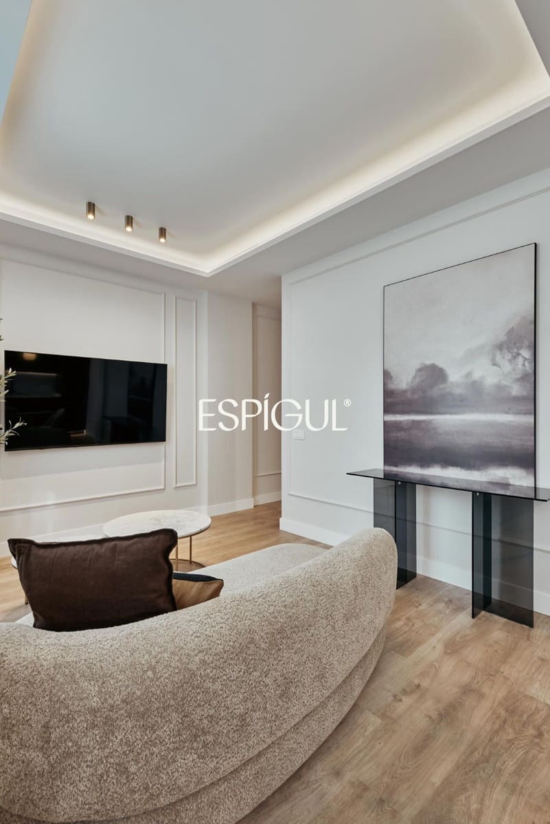 3 slaapkamer Flat te koop in Madrid stad - € 1.489.000 (Ref: 10016215)