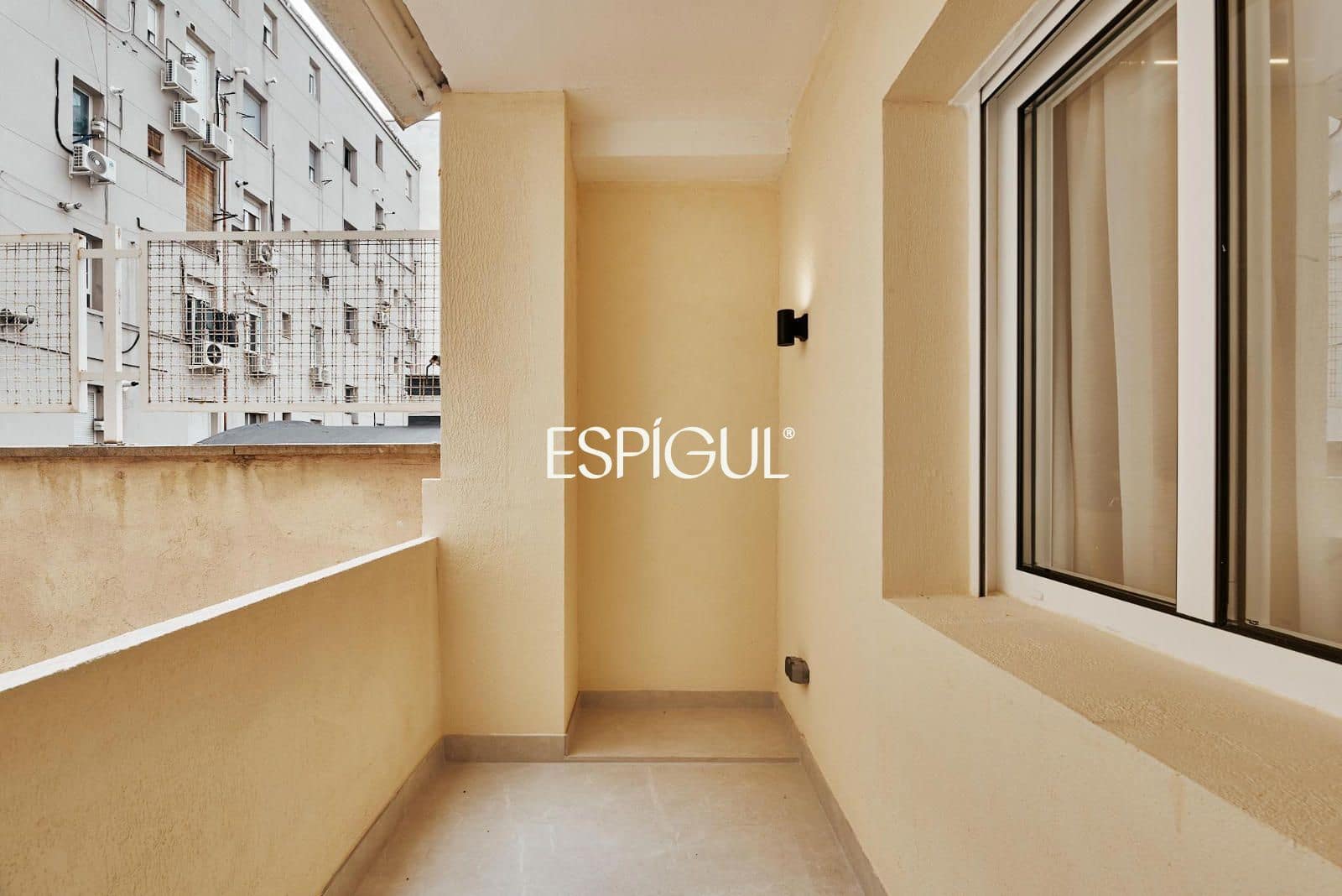 3 bedroom Flat for sale in Madrid city with garage - € 1,919,000 (Ref: 10016218)