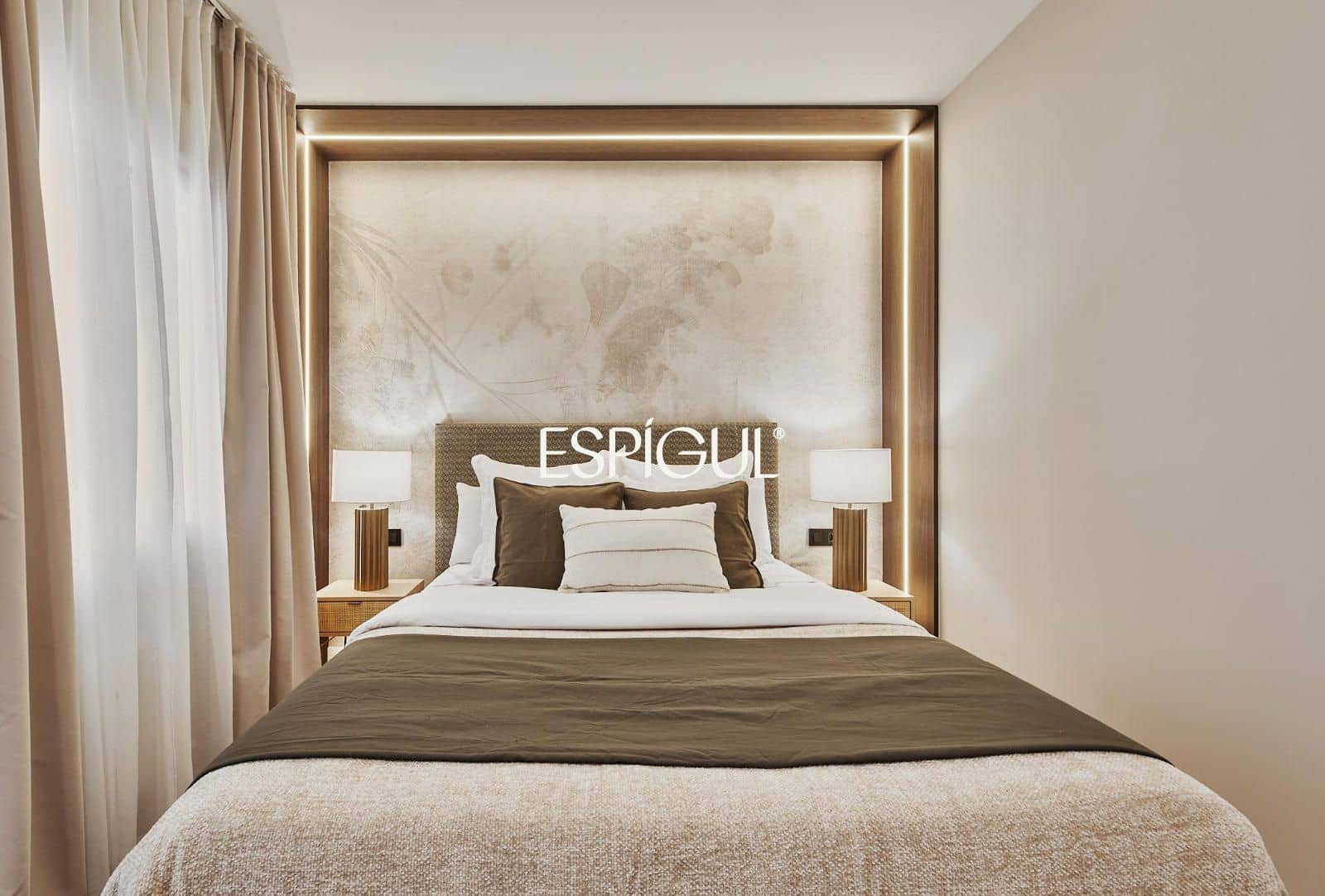 3 bedroom Flat for sale in Madrid city with garage - € 1,919,000 (Ref: 10016218)