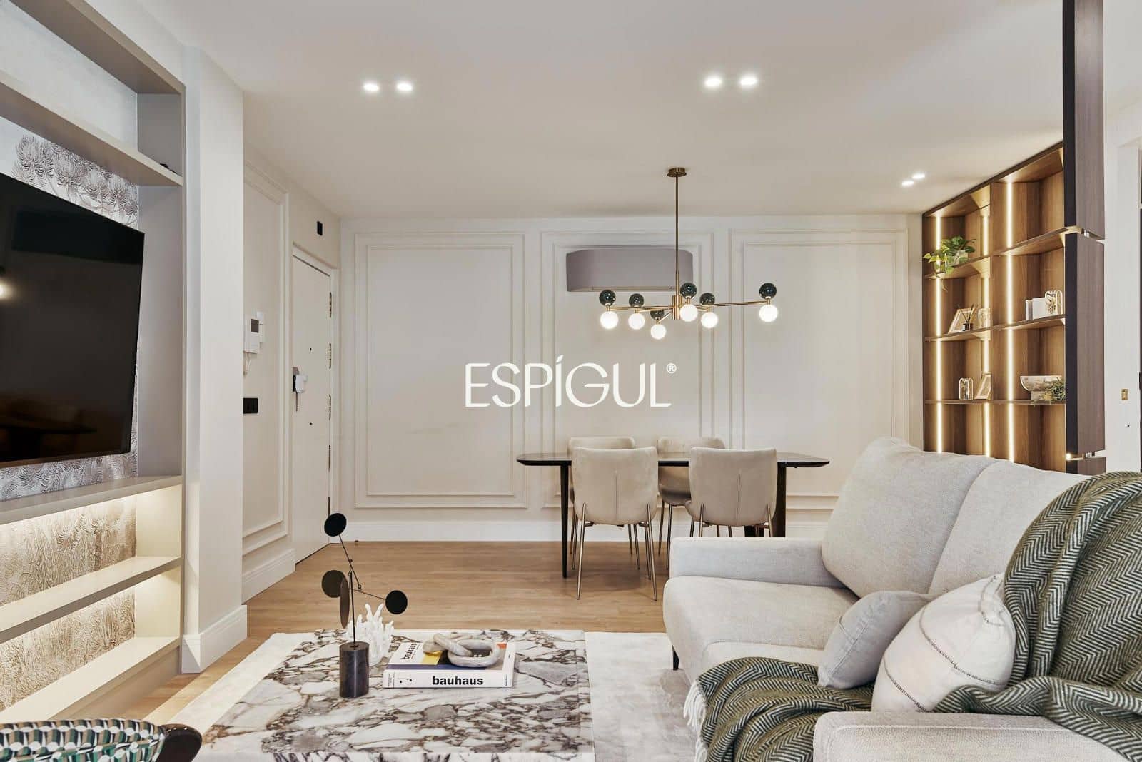 3 bedroom Flat for sale in Madrid city with garage - € 1,919,000 (Ref: 10016218)