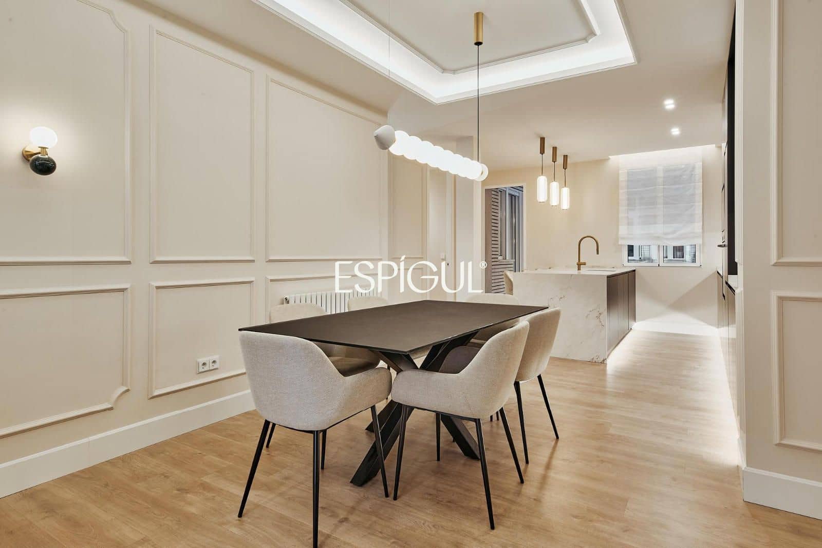 3 bedroom Flat for sale in Madrid city with garage - € 2,139,000 (Ref: 10016219)