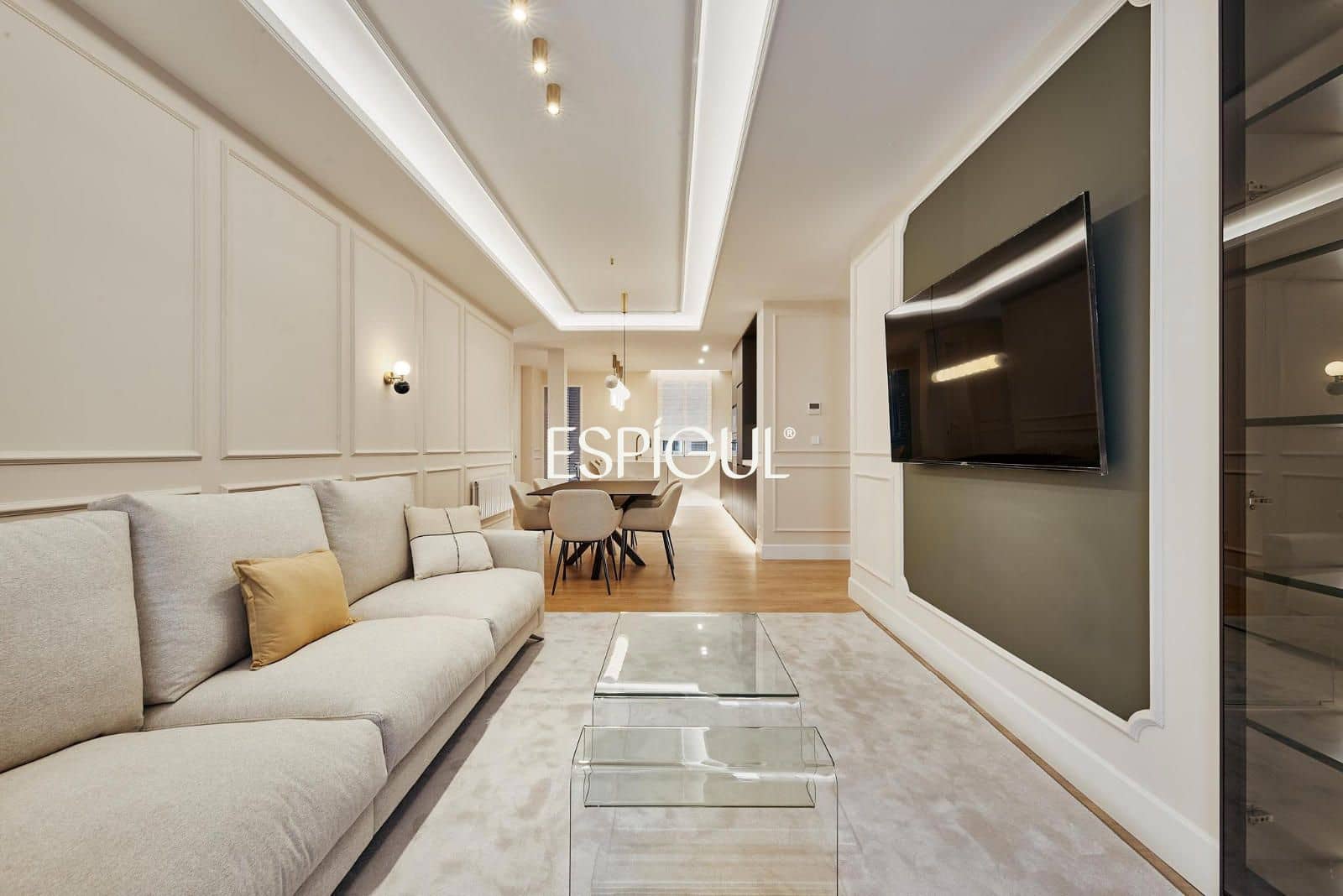 3 bedroom Flat for sale in Madrid city with garage - € 2,139,000 (Ref: 10016219)