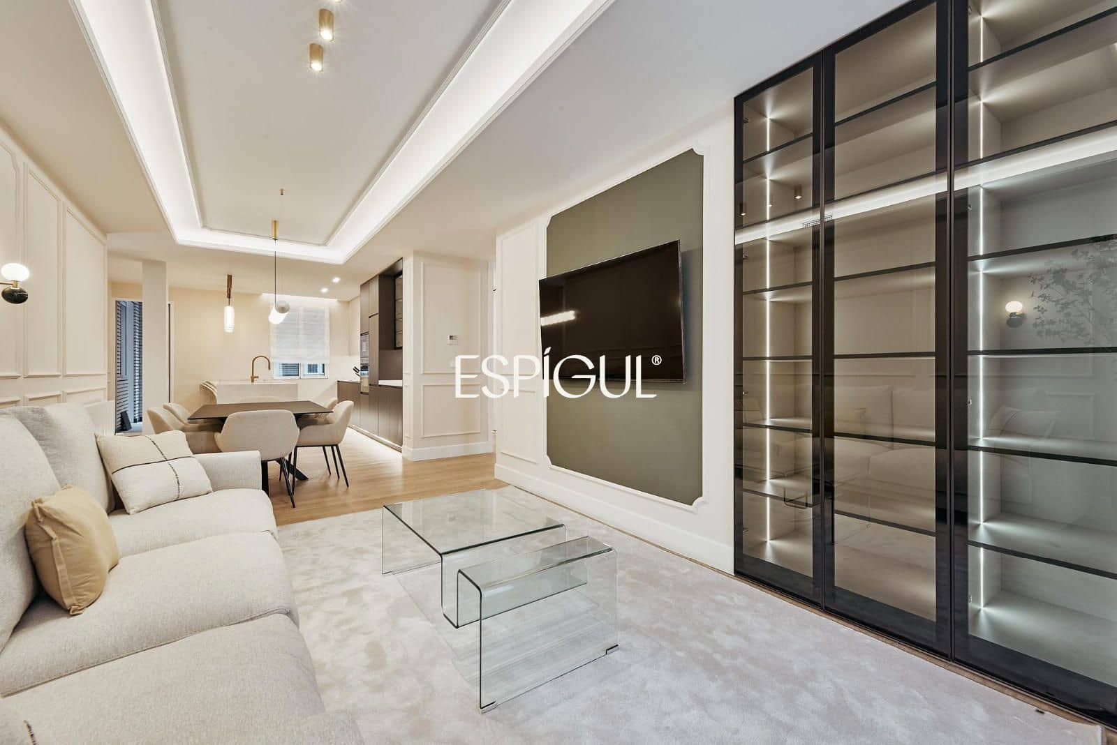 3 bedroom Flat for sale in Madrid city with garage - € 2,139,000 (Ref: 10016219)