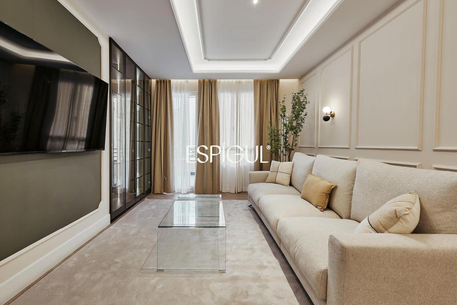 3 bedroom Flat for sale in Madrid city with garage - € 2,139,000 (Ref: 10016219)