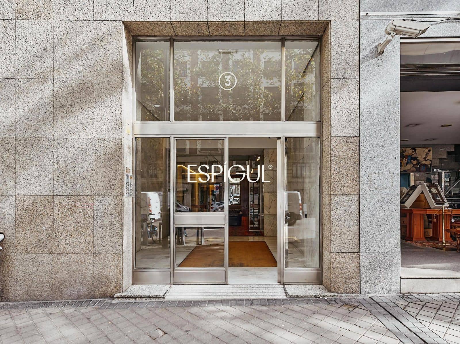 3 bedroom Flat for sale in Madrid city with garage - € 2,139,000 (Ref: 10016219)