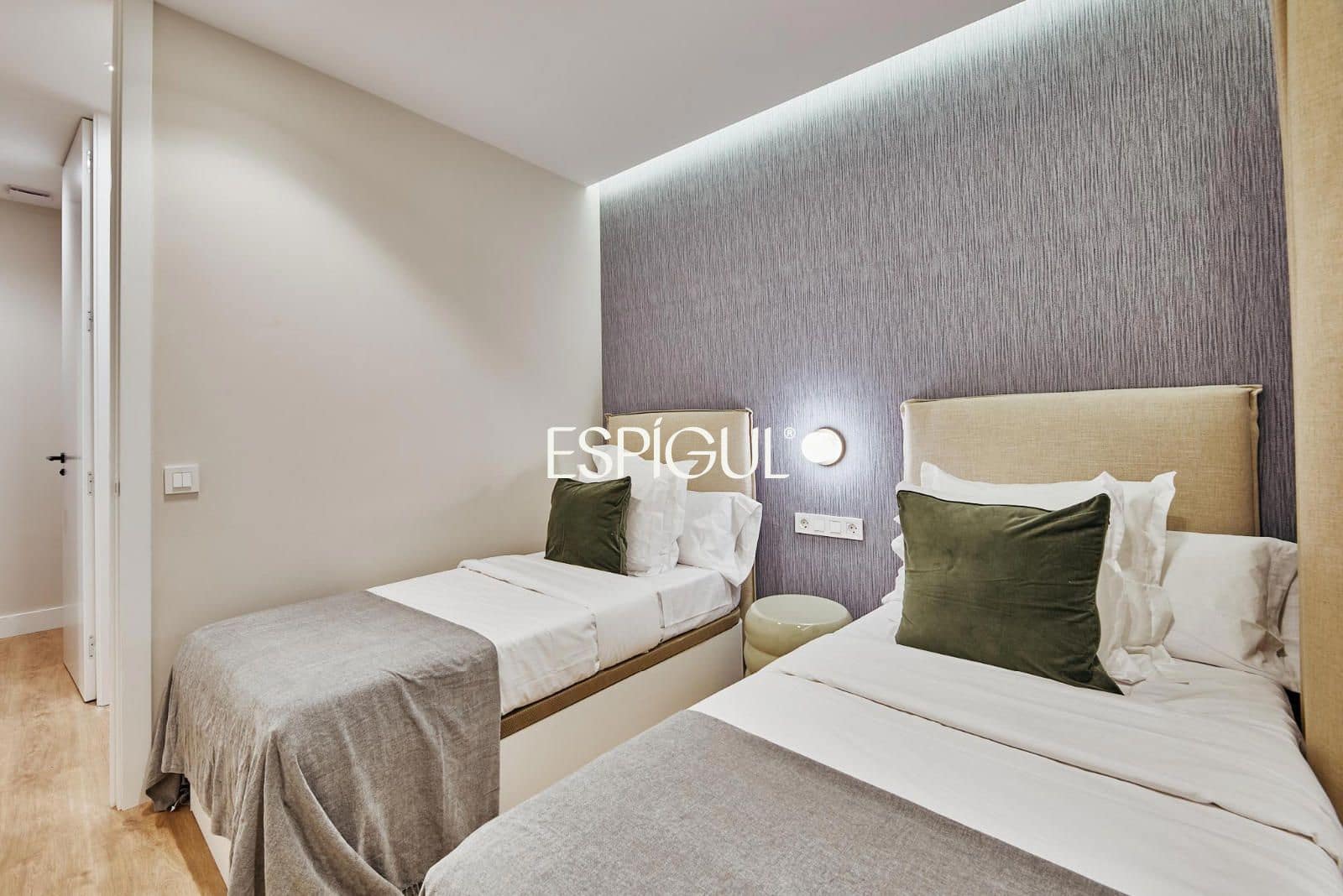 3 bedroom Flat for sale in Madrid city - € 1,449,000 (Ref: 10016222)