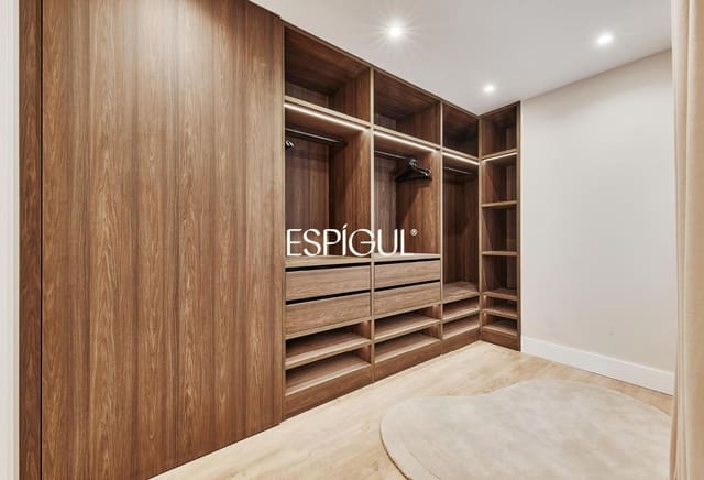 3 bedroom Flat for sale in Castellana, Madrid city with garage - € 2,919,000 (Ref: 10016226)