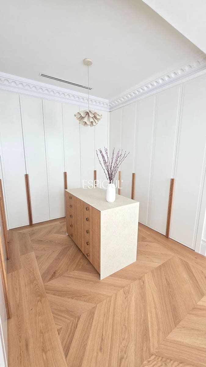 5 slaapkamer Flat te koop in Madrid stad met garage - € 7.900.000 (Ref: 10016230)