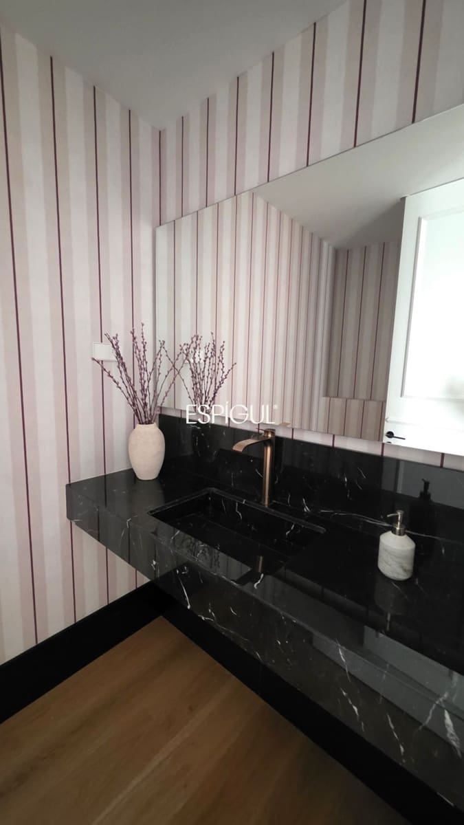 5 slaapkamer Flat te koop in Madrid stad met garage - € 7.900.000 (Ref: 10016230)