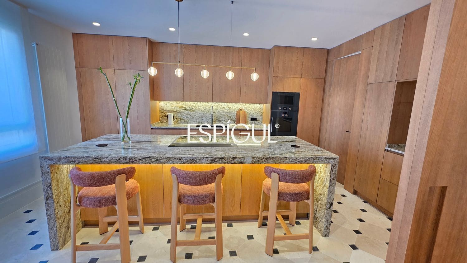 5 slaapkamer Flat te koop in Madrid stad met garage - € 7.900.000 (Ref: 10016230)