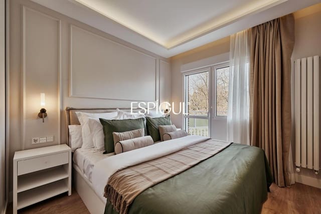 2 sovrum Lägenhet till salu i Palacio, Madrid stad - 1 150 000 € (Ref: 10016235)