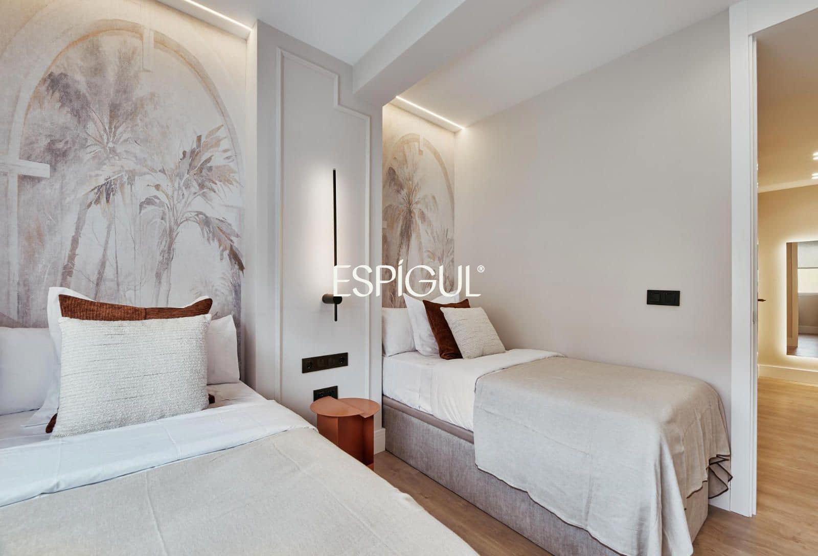 3 bedroom Flat for sale in Madrid city - € 1,325,000 (Ref: 10016237)