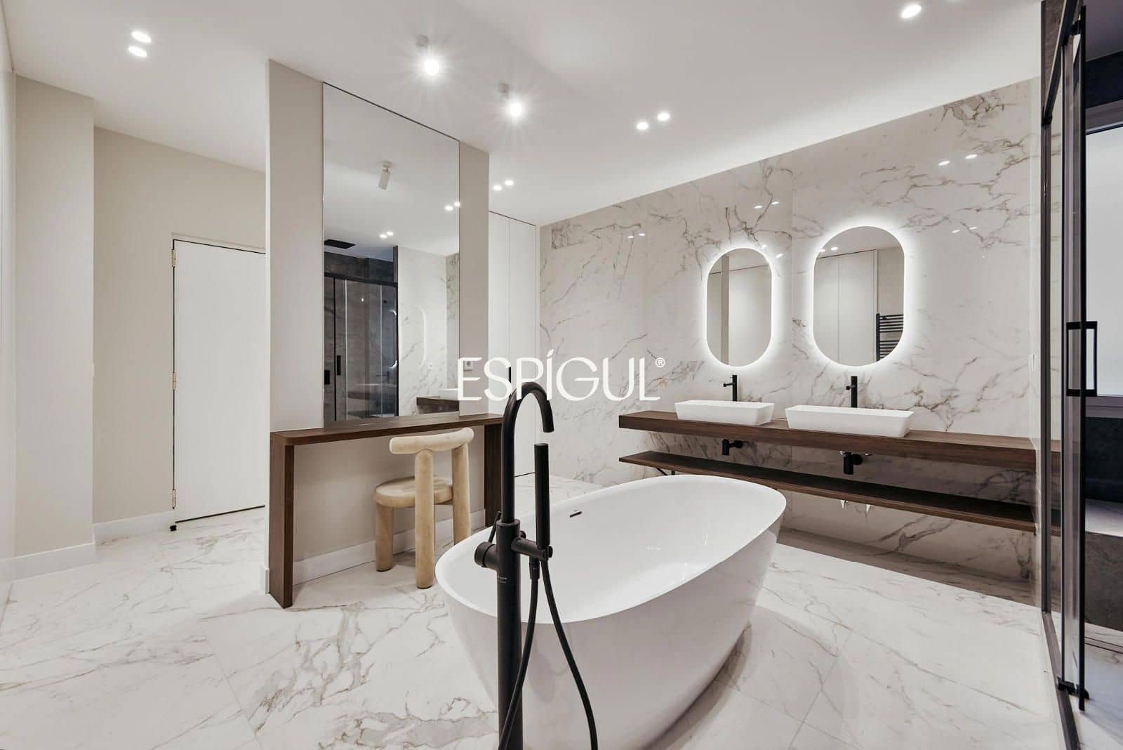 2 bedroom Flat for sale in Madrid city - € 1,050,000 (Ref: 10016238)