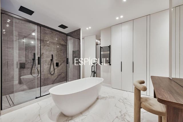 2 Zimmer Wohnung zu verkaufen in Argüelles, Madrid Stadt - 1.050.000 € (Ref: 10016238)