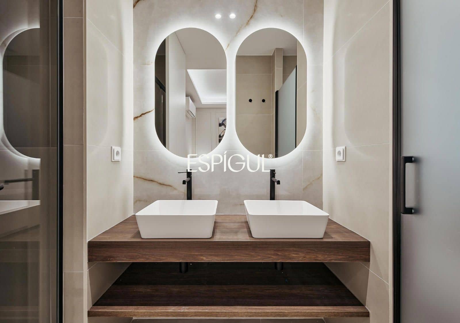 2 bedroom Flat for sale in Madrid city - € 1,050,000 (Ref: 10016238)