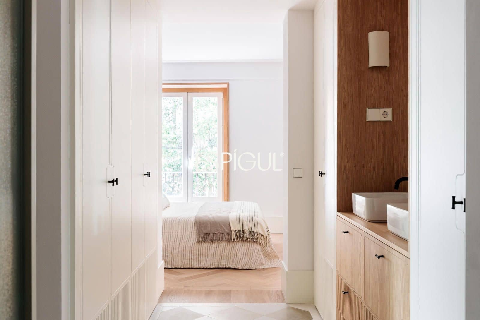 2 bedroom Flat for sale in Madrid city - € 1,295,000 (Ref: 10016240)