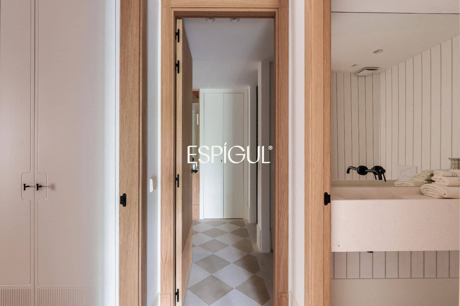 2 bedroom Flat for sale in Madrid city - € 1,295,000 (Ref: 10016240)