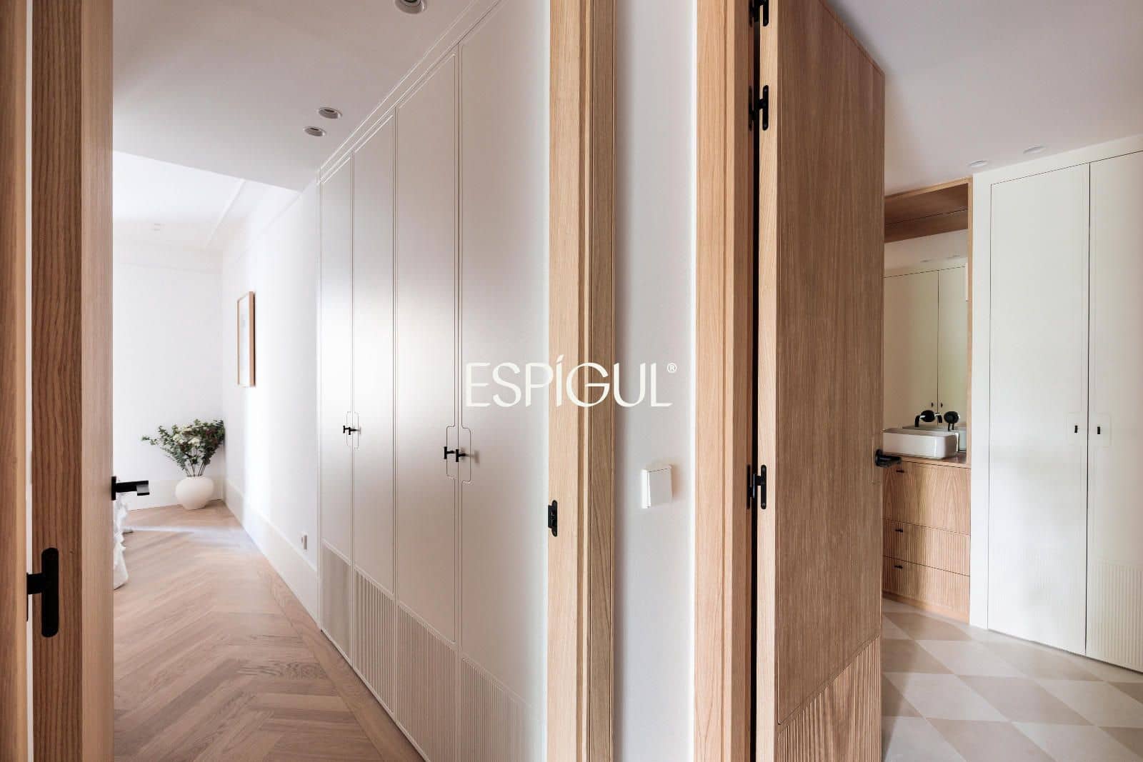 2 bedroom Flat for sale in Madrid city - € 1,295,000 (Ref: 10016240)