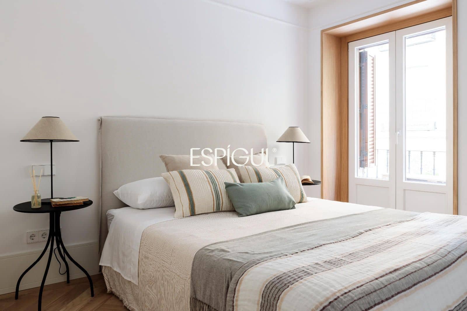 2 bedroom Flat for sale in Madrid city - € 1,295,000 (Ref: 10016240)