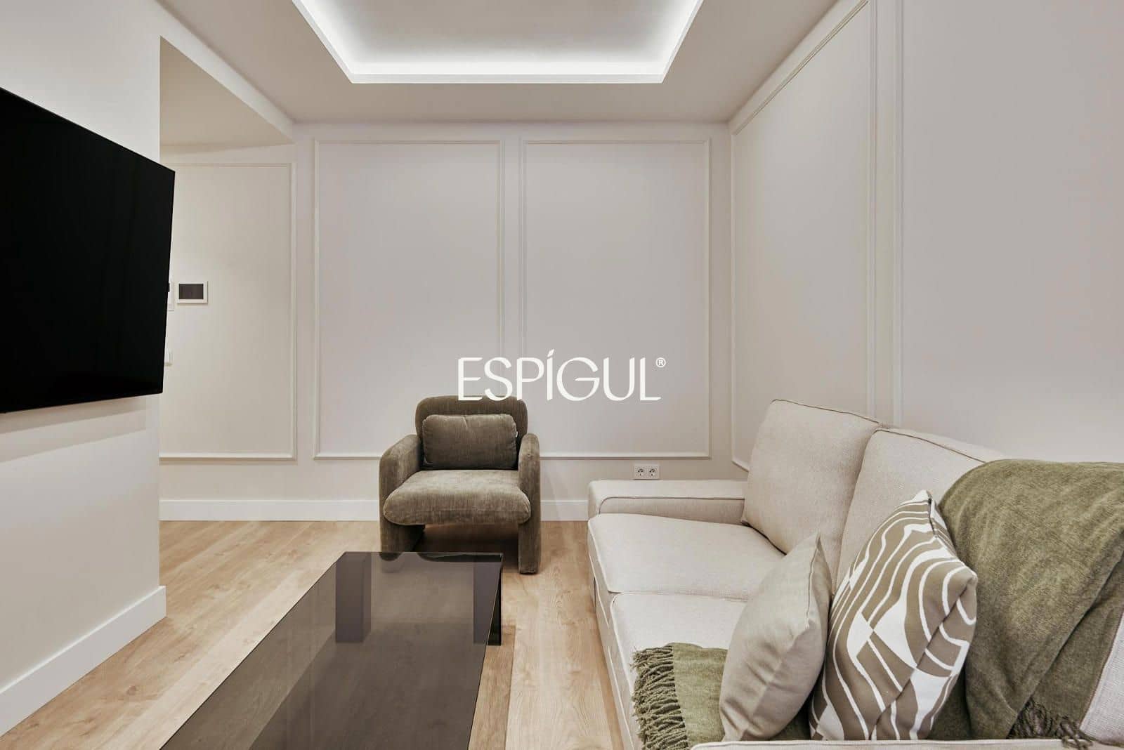 3 soveværelse Lejlighed til salg i Madrid by - € 1.989.000 (Ref: 10016242)
