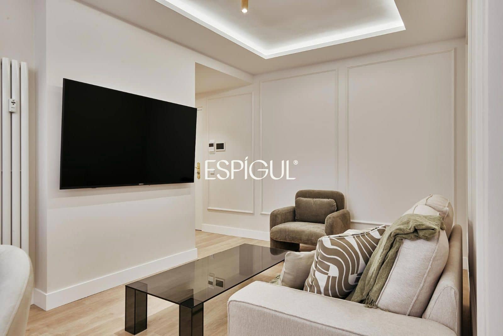 3 soveværelse Lejlighed til salg i Madrid by - € 1.989.000 (Ref: 10016242)