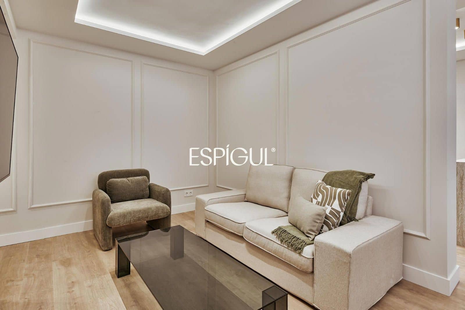 3 soveværelse Lejlighed til salg i Madrid by - € 1.989.000 (Ref: 10016242)