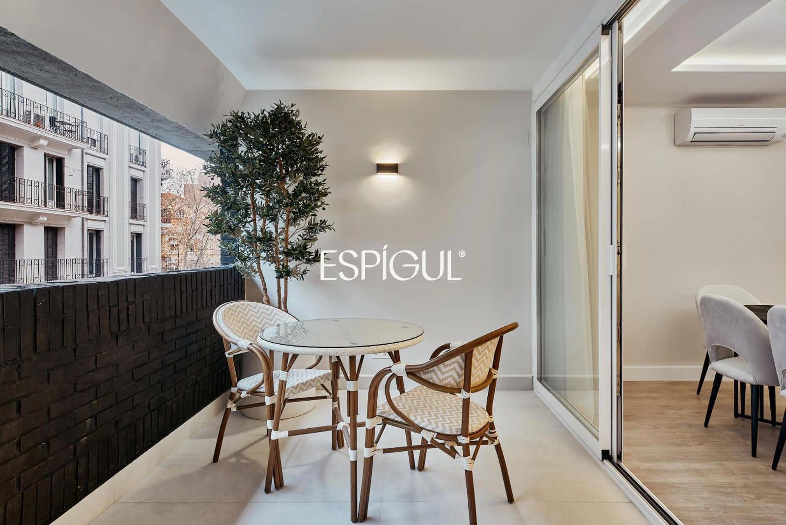 3 soveværelse Lejlighed til salg i Madrid by - € 1.989.000 (Ref: 10016242)