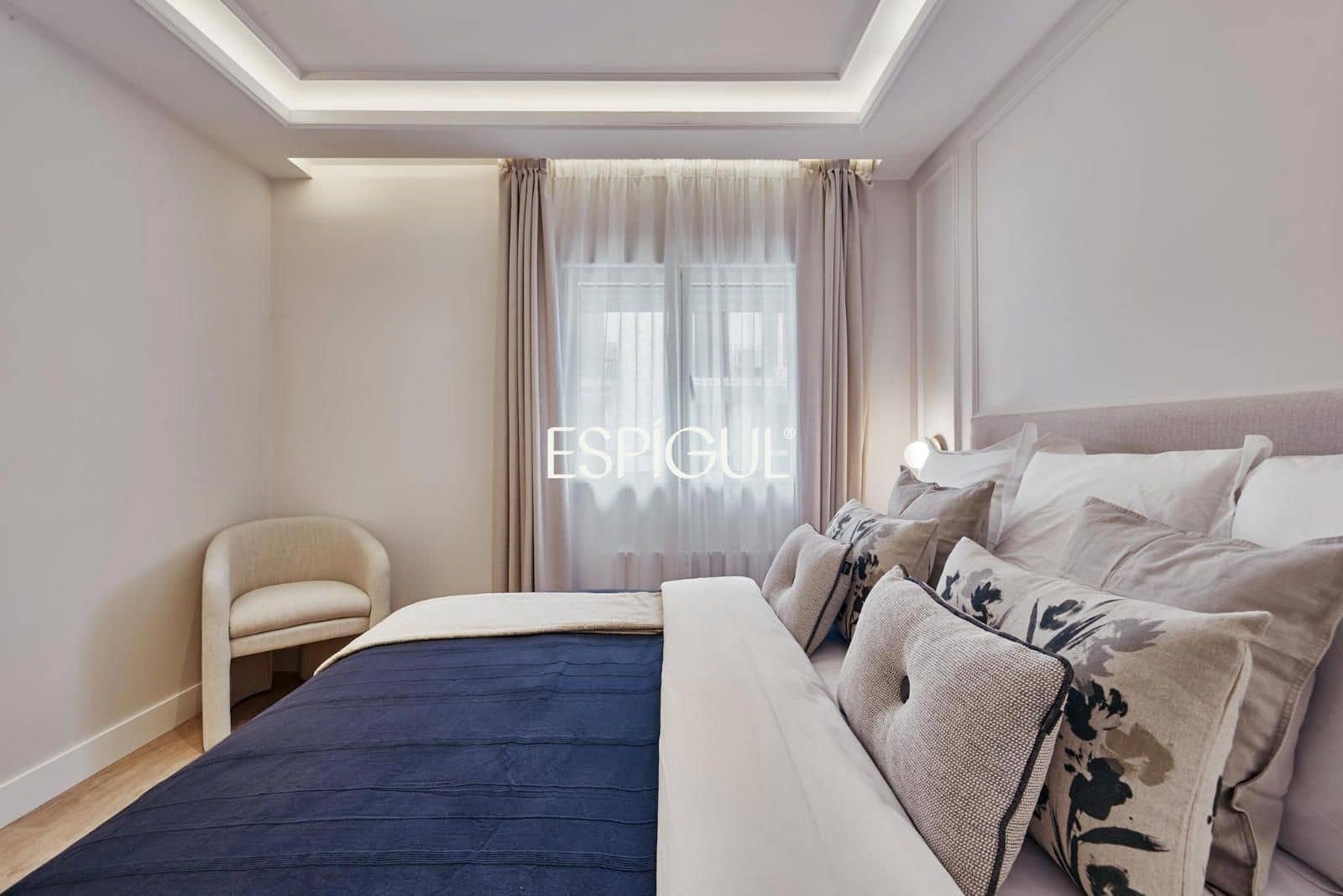 3 soveværelse Lejlighed til salg i Madrid by - € 1.989.000 (Ref: 10016242)
