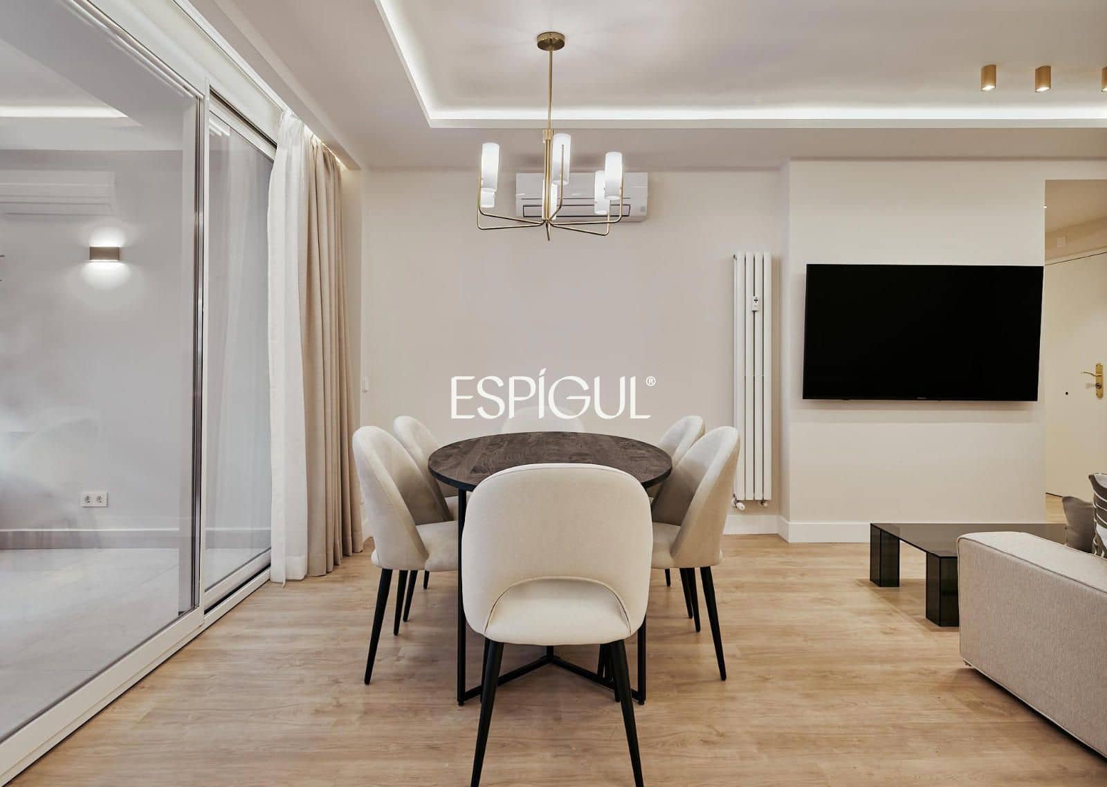 3 soveværelse Lejlighed til salg i Madrid by - € 1.989.000 (Ref: 10016242)