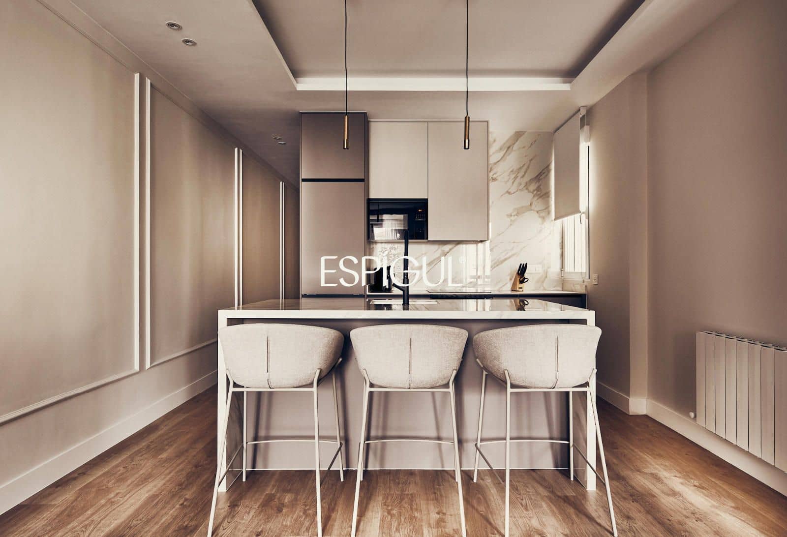 Piso de 3 habitaciones en Madrid ciudad en venta - 1.799.000 € (Ref: 10016243)