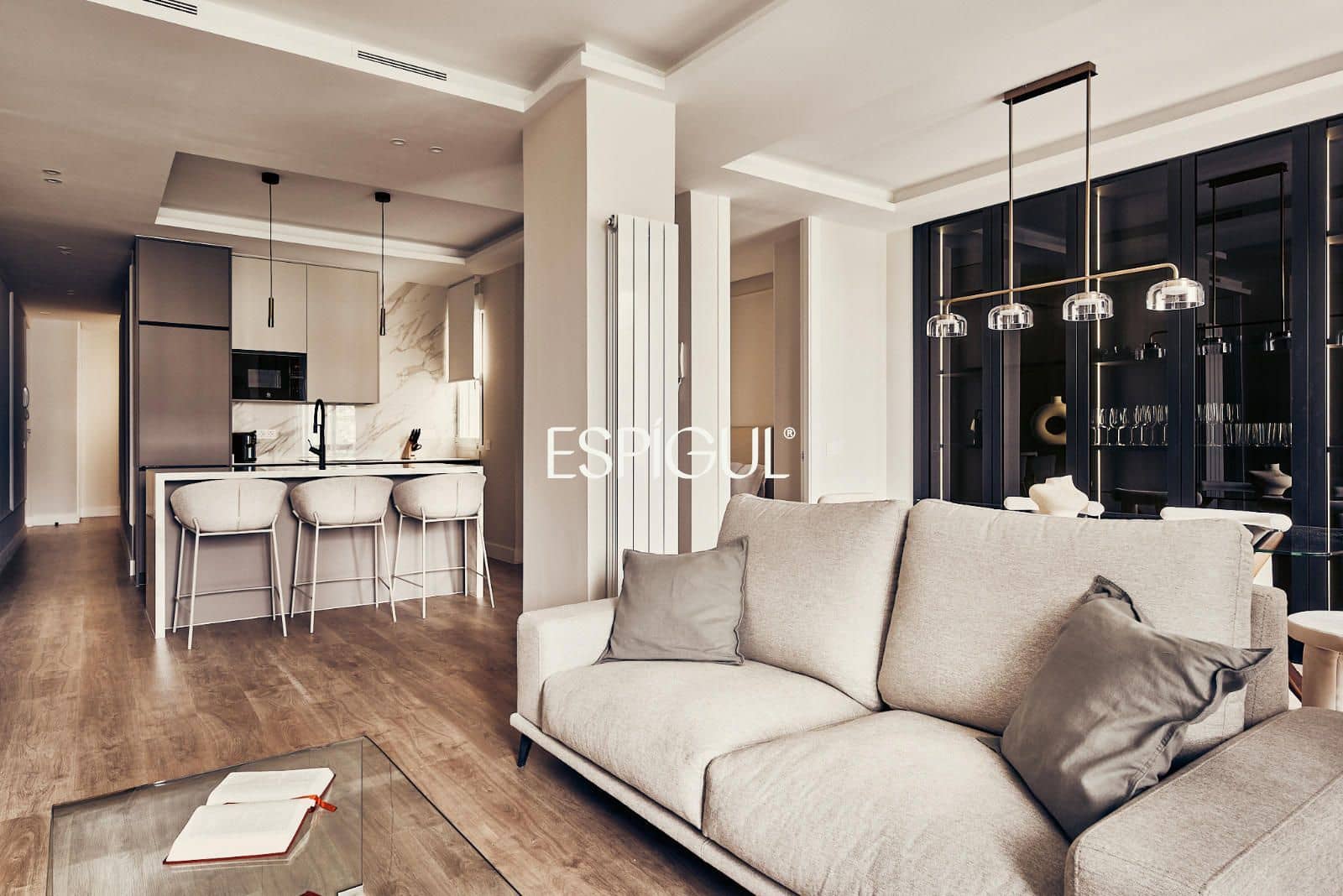 Piso de 3 habitaciones en Madrid ciudad en venta - 1.799.000 € (Ref: 10016243)