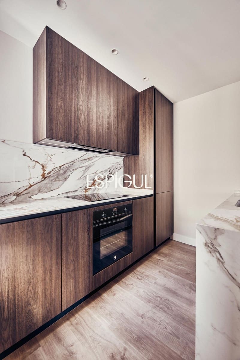 2 bedroom Flat for sale in Madrid city - € 1,299,000 (Ref: 10016244)