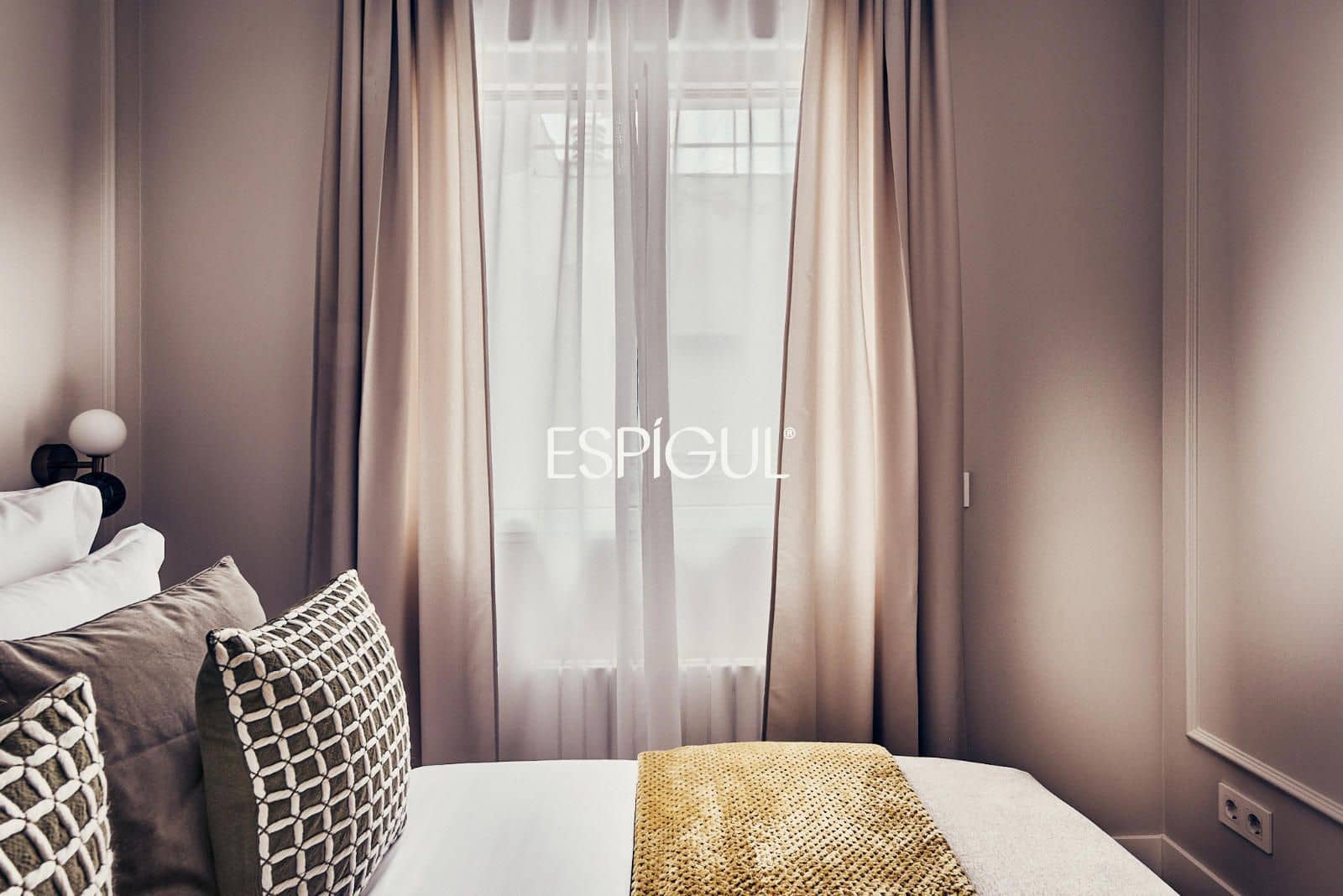 2 bedroom Flat for sale in Madrid city - € 1,299,000 (Ref: 10016244)