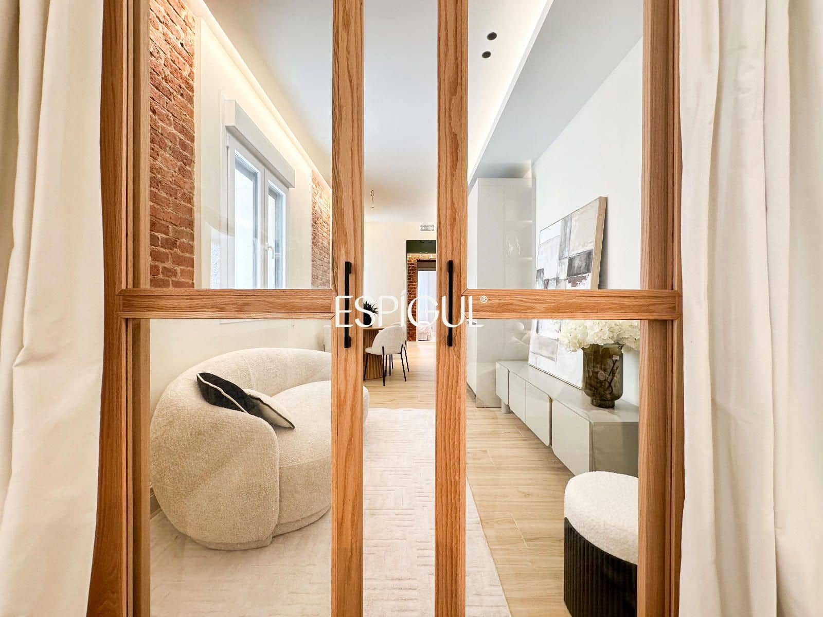 2 slaapkamer Flat te koop in Madrid stad - € 650.000 (Ref: 10016245)