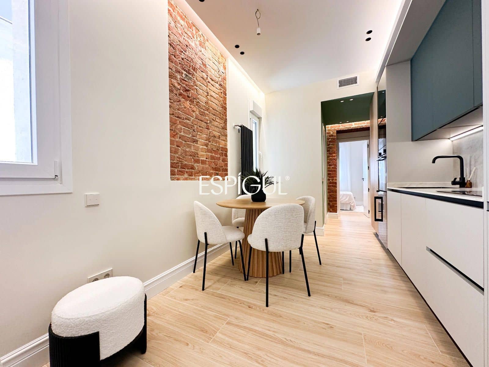 2 slaapkamer Flat te koop in Madrid stad - € 650.000 (Ref: 10016245)