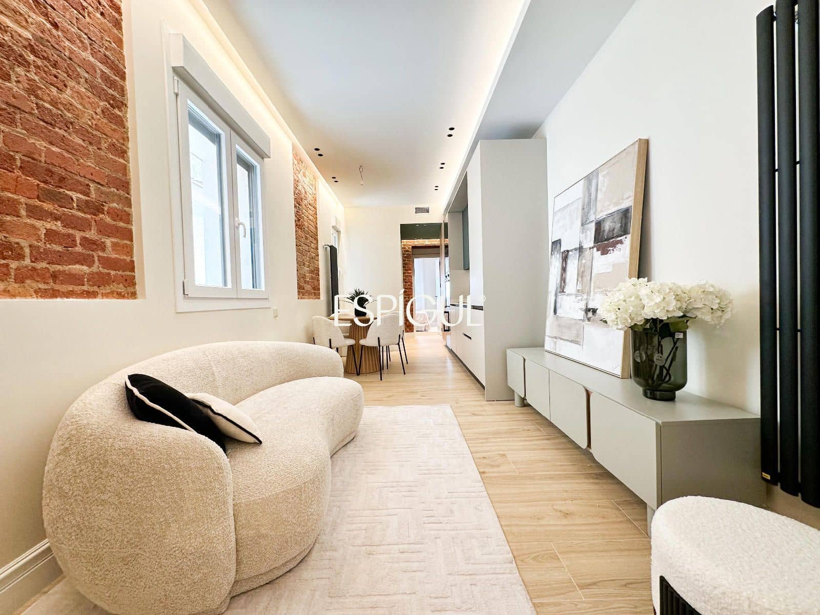 2 slaapkamer Flat te koop in Madrid stad - € 650.000 (Ref: 10016245)