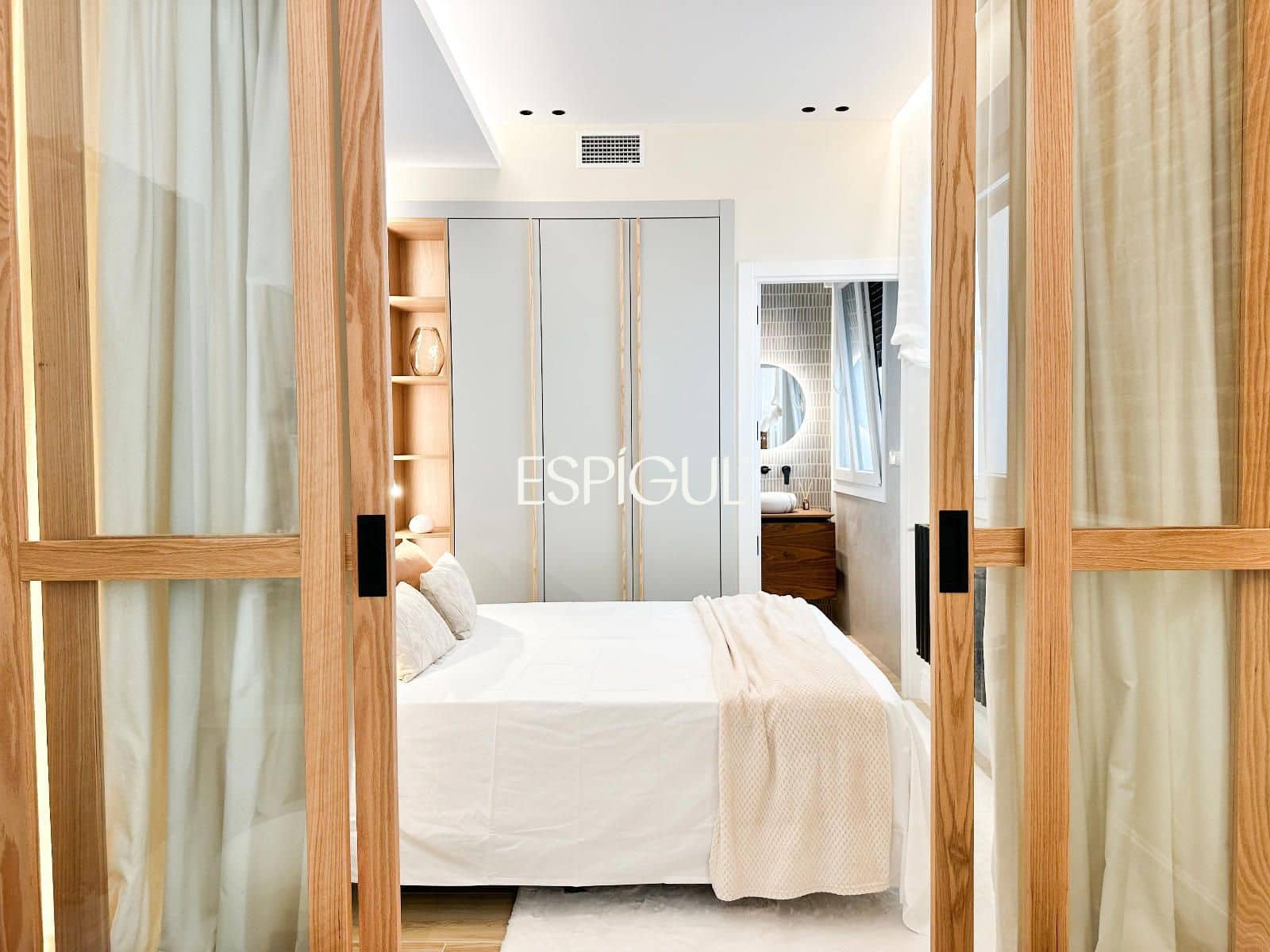 2 slaapkamer Flat te koop in Madrid stad - € 650.000 (Ref: 10016245)