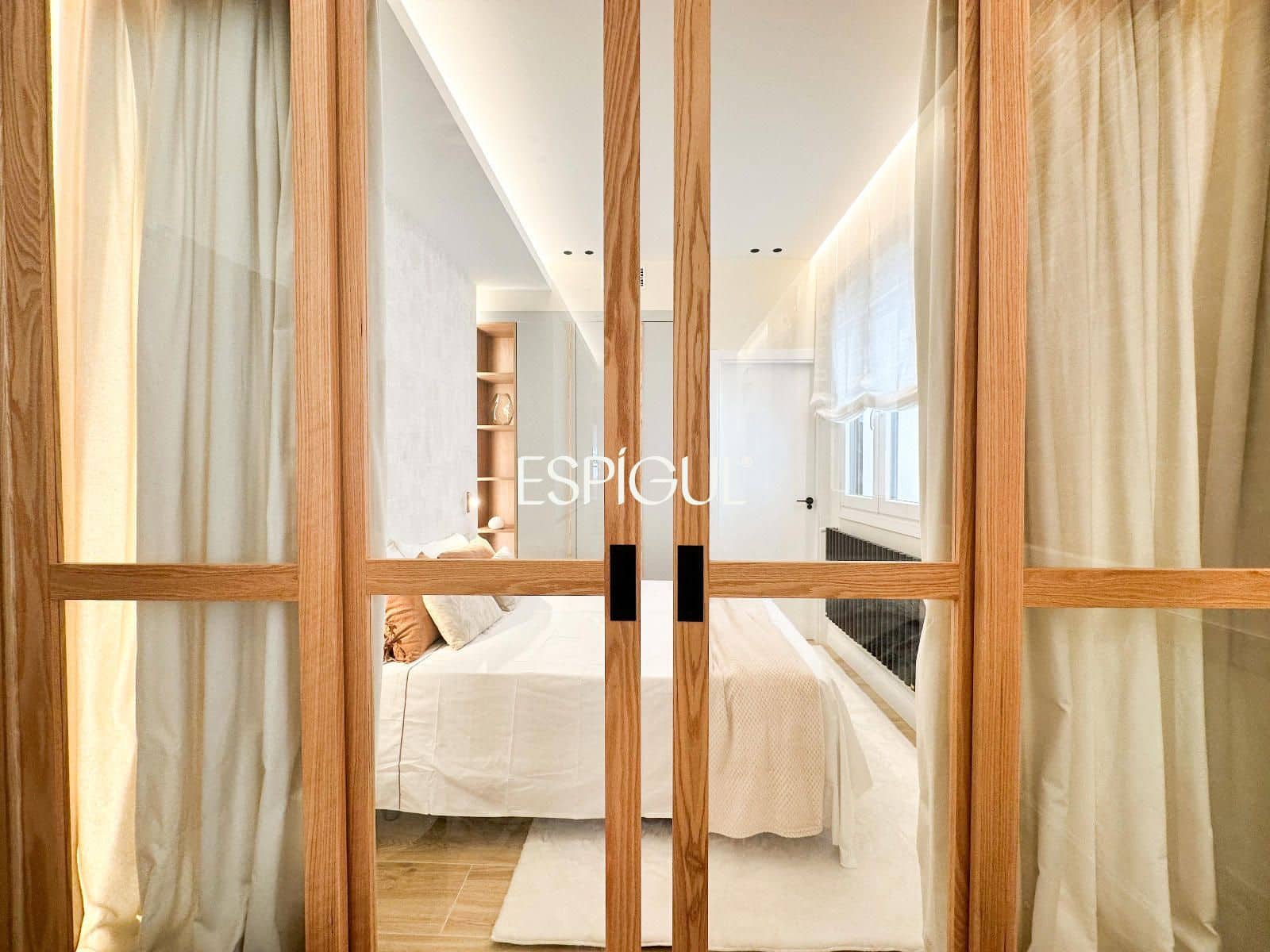 2 slaapkamer Flat te koop in Madrid stad - € 650.000 (Ref: 10016245)