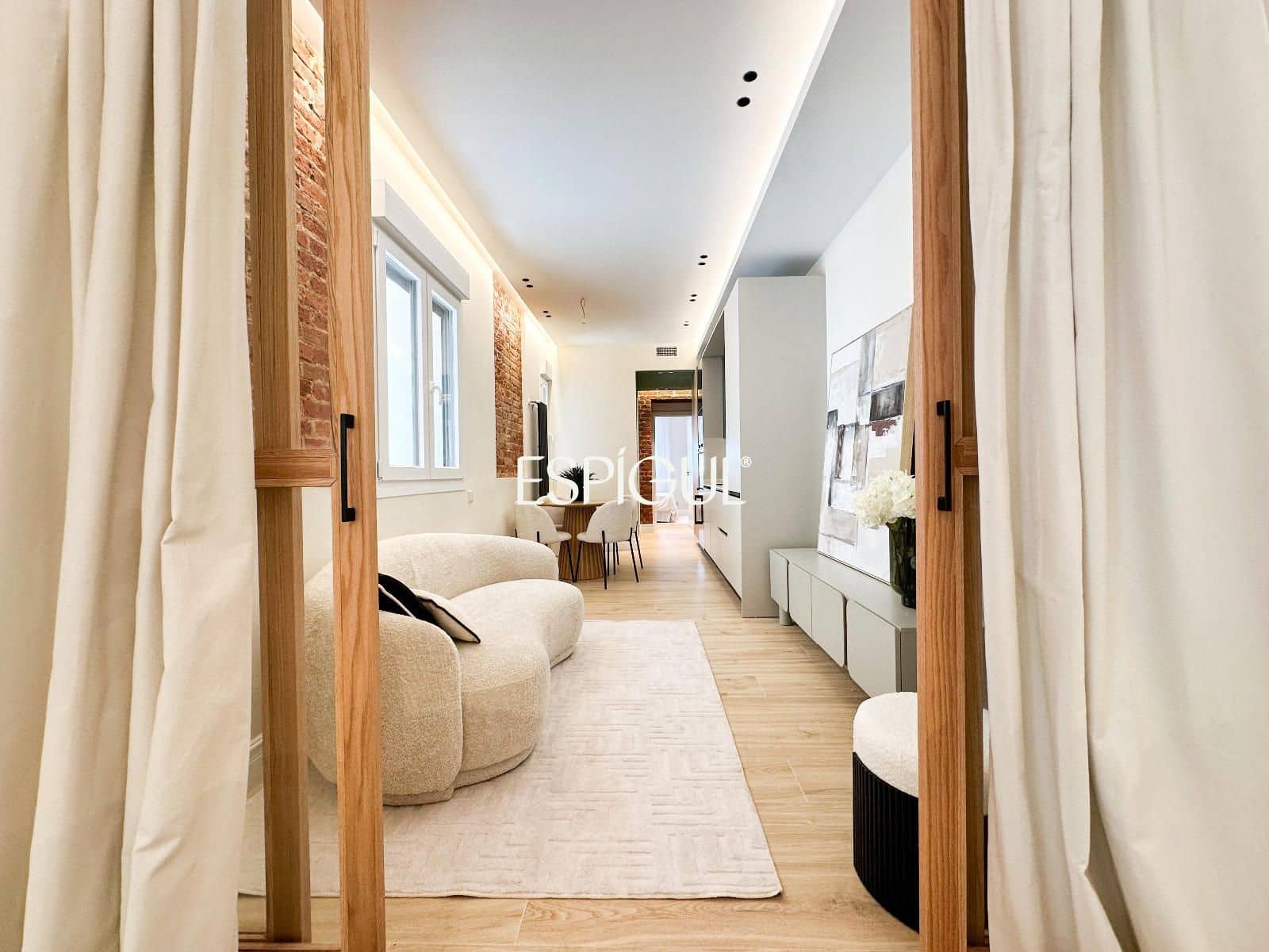2 slaapkamer Flat te koop in Madrid stad - € 650.000 (Ref: 10016245)