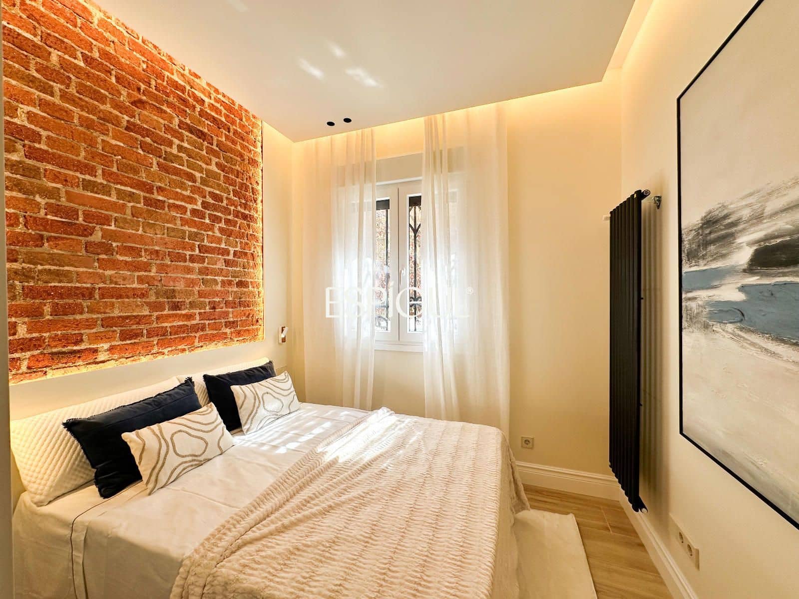 2 slaapkamer Flat te koop in Madrid stad - € 650.000 (Ref: 10016245)