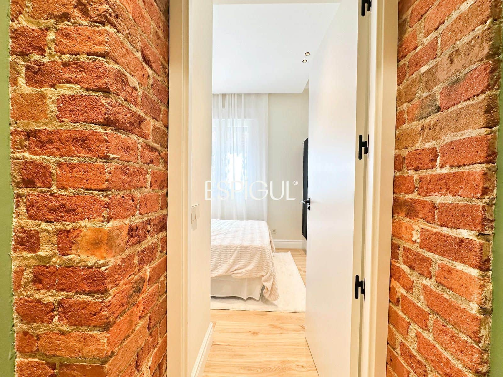 2 slaapkamer Flat te koop in Madrid stad - € 650.000 (Ref: 10016245)