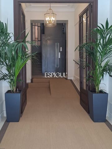3 soveværelse Lejlighed til salg i Almagro, Madrid by - € 3.900.000 (Ref: 10016246)