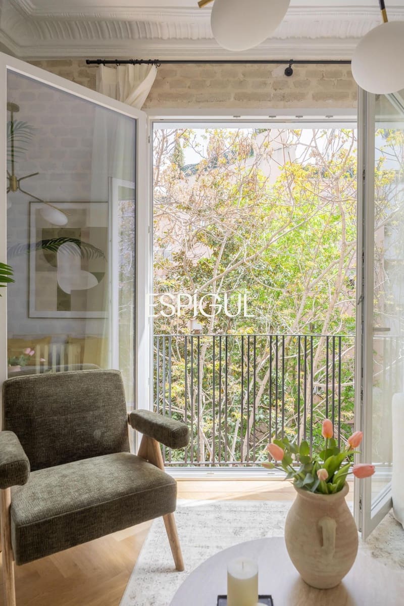 Piso de 2 habitaciones en Madrid ciudad en venta - 1.690.000 € (Ref: 10016247)
