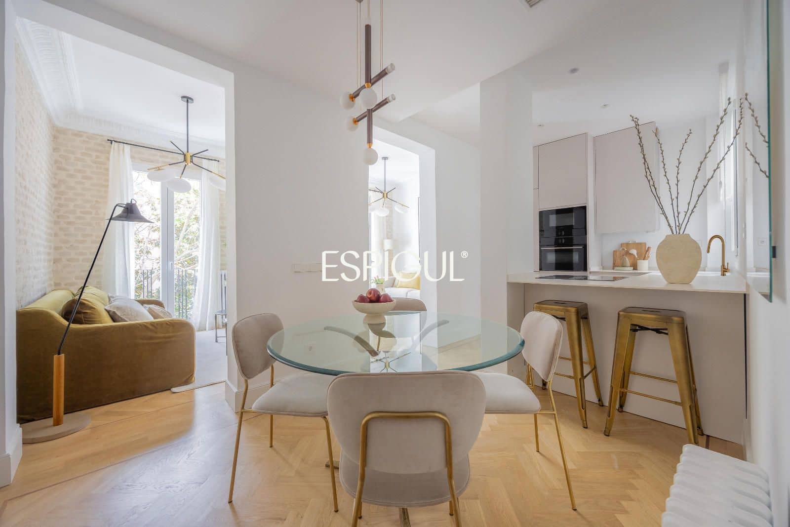 Piso de 2 habitaciones en Madrid ciudad en venta - 1.690.000 € (Ref: 10016247)