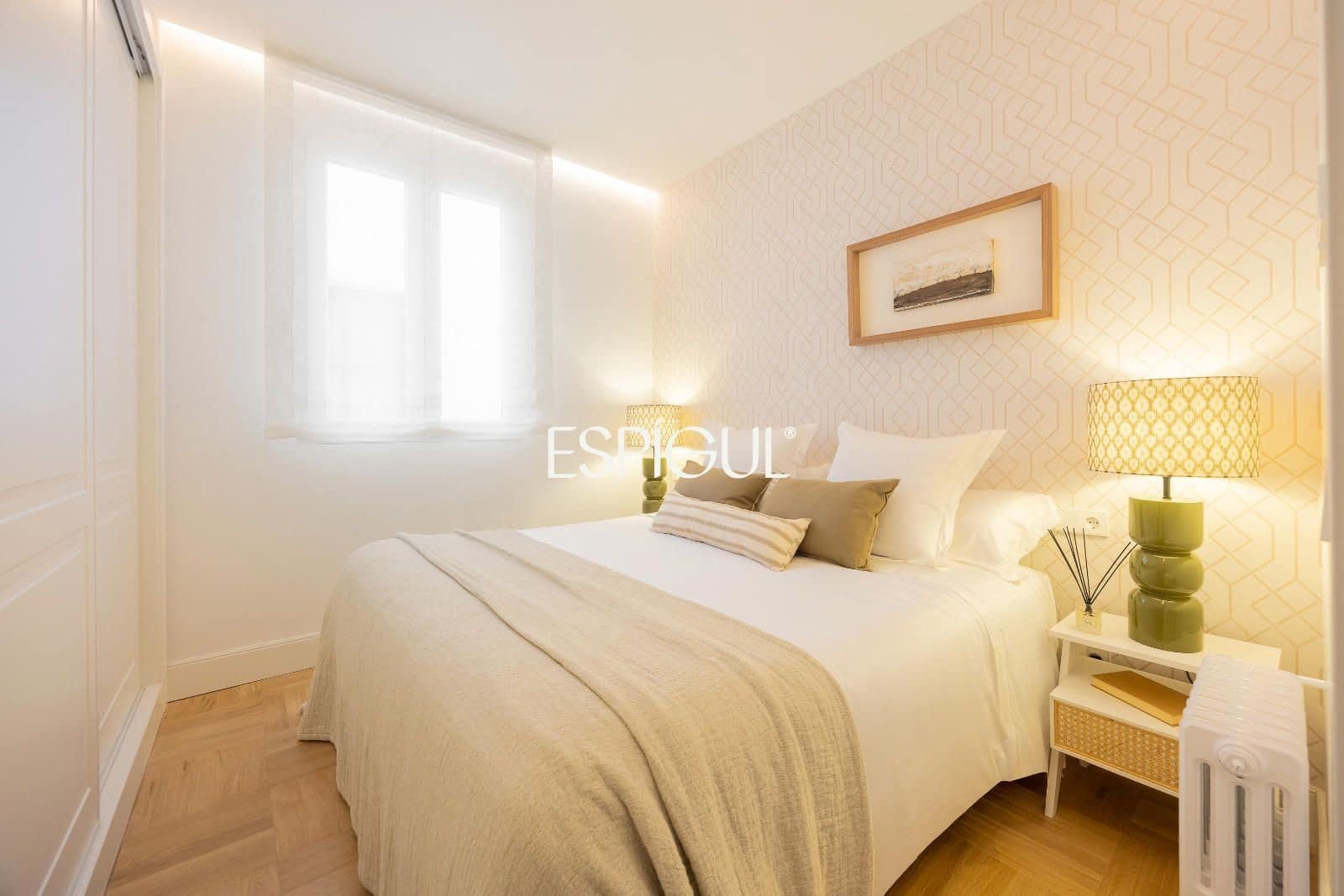 Piso de 2 habitaciones en Madrid ciudad en venta - 1.690.000 € (Ref: 10016247)