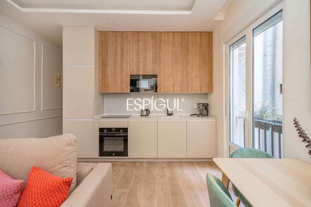 1 sovrum Lägenhet till salu i Cortes, Madrid stad - 449 000 € (Ref: 10016249)