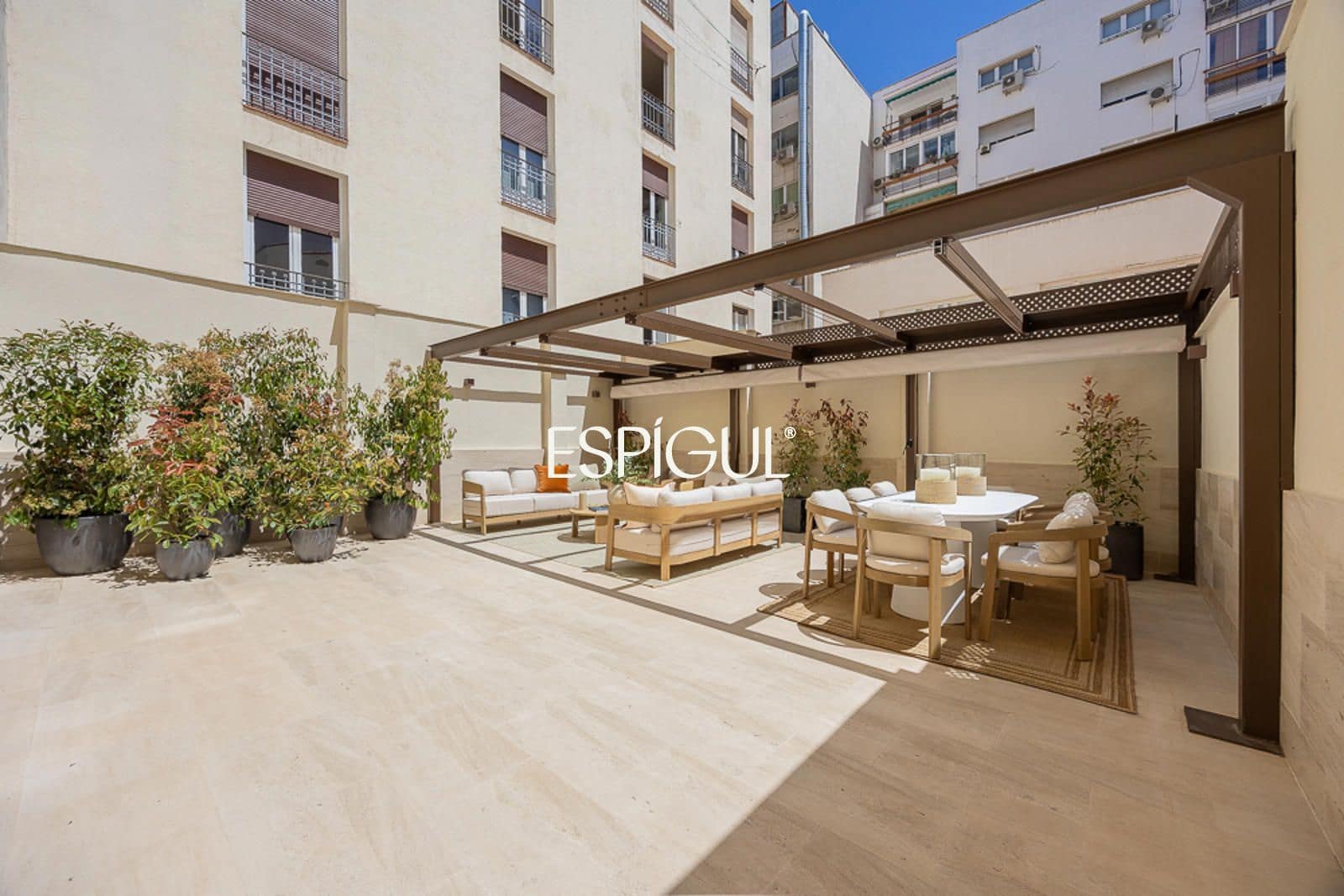 4 slaapkamer Flat te koop in Madrid stad - € 7.200.000 (Ref: 10016250)